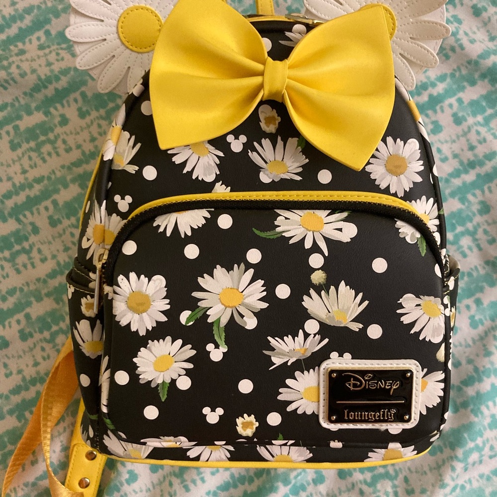 Loungefly Minne Mouse Daisies mini backpack